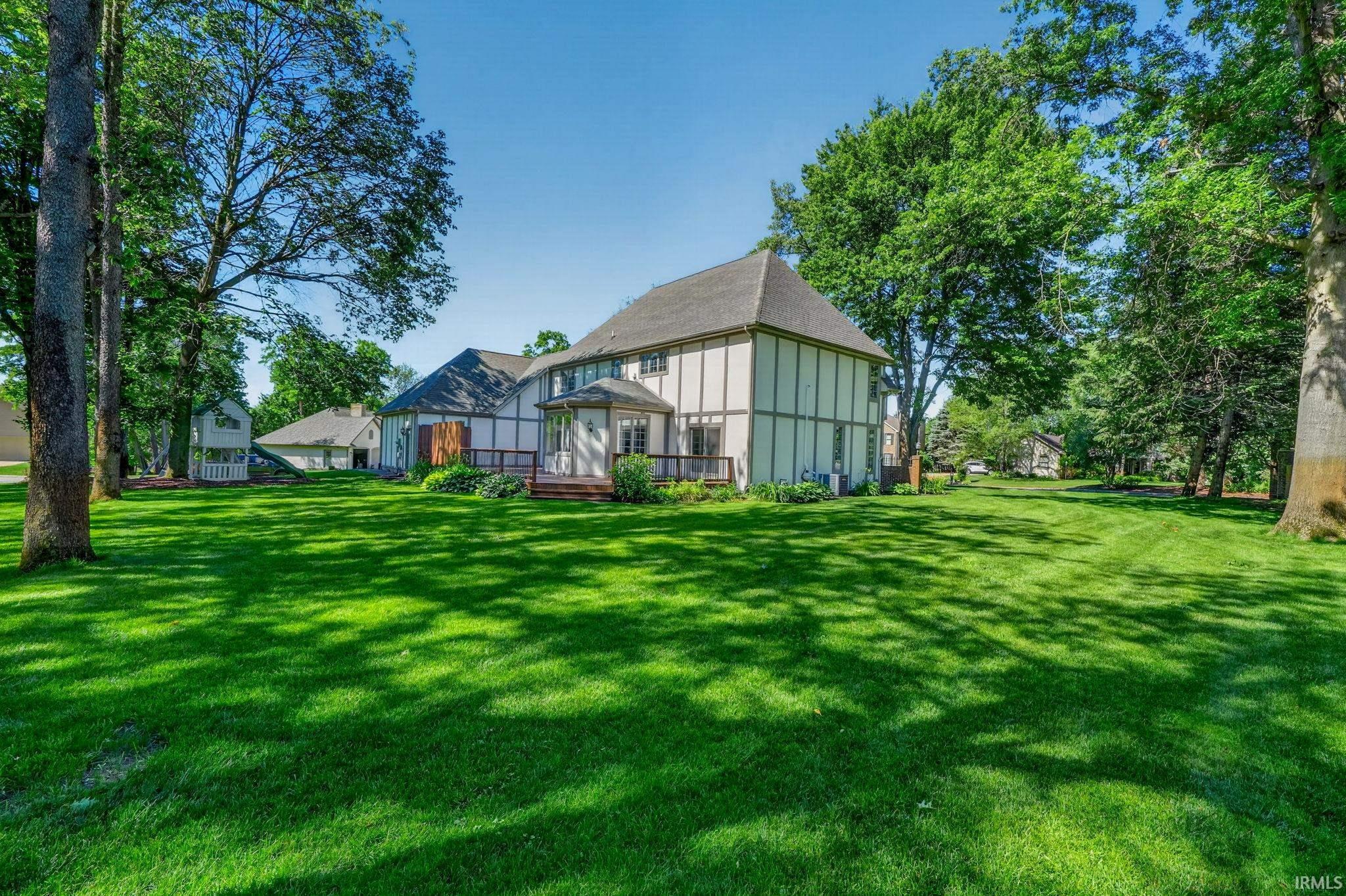 51530 Clubhouse Drive South Bend IN 46628