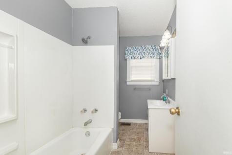 9100 E 500 S Wolcottville IN 46795