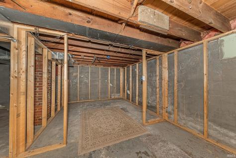 9100 E 500 S Wolcottville IN 46795