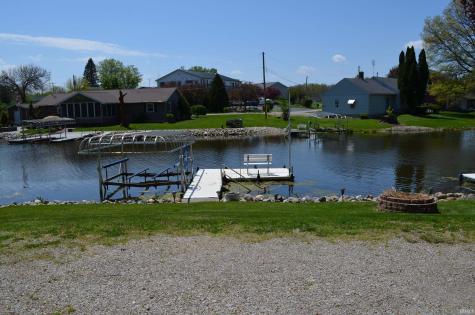 395 Lane 148 Hamilton Lake Lane Hamilton IN 46742