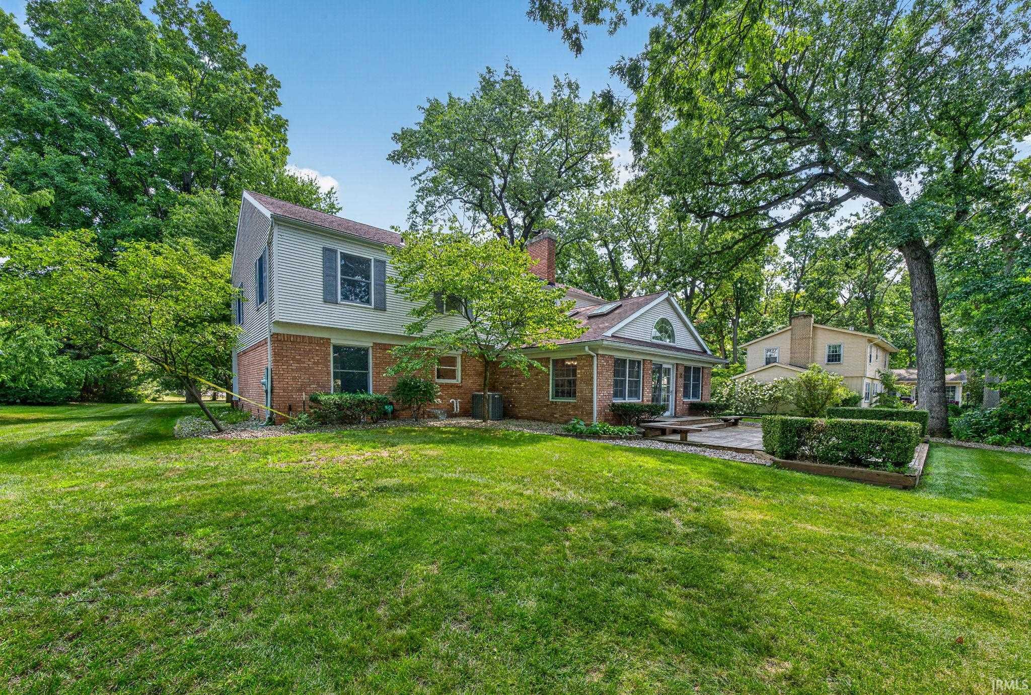 56039 Rio Lindo Drive Elkhart IN 46514