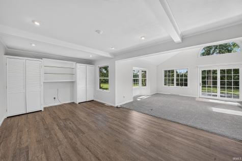 56039 Rio Lindo Drive Elkhart IN 46514