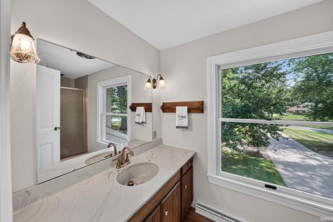 56039 Rio Lindo Drive Elkhart IN 46514