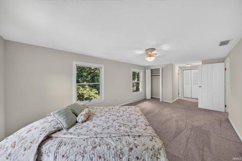 56039 Rio Lindo Drive Elkhart IN 46514