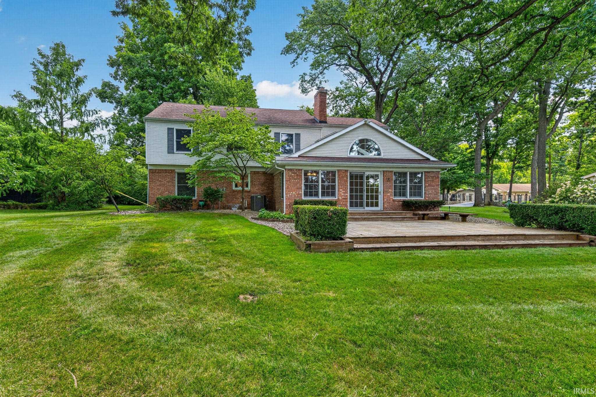 56039 Rio Lindo Drive Elkhart IN 46514