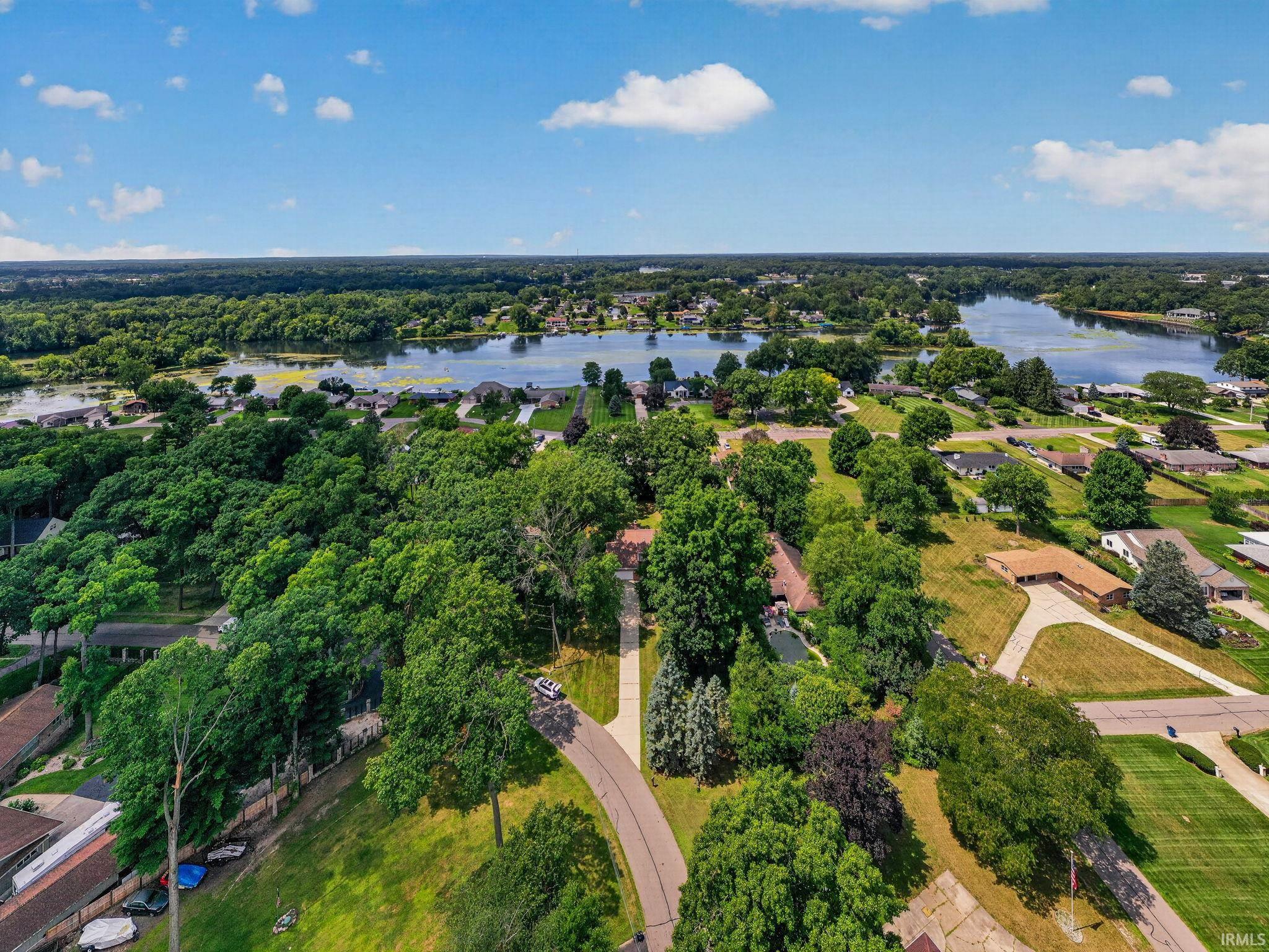 56039 Rio Lindo Drive Elkhart IN 46514