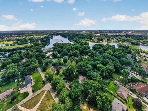 56039 Rio Lindo Drive Elkhart IN 46514