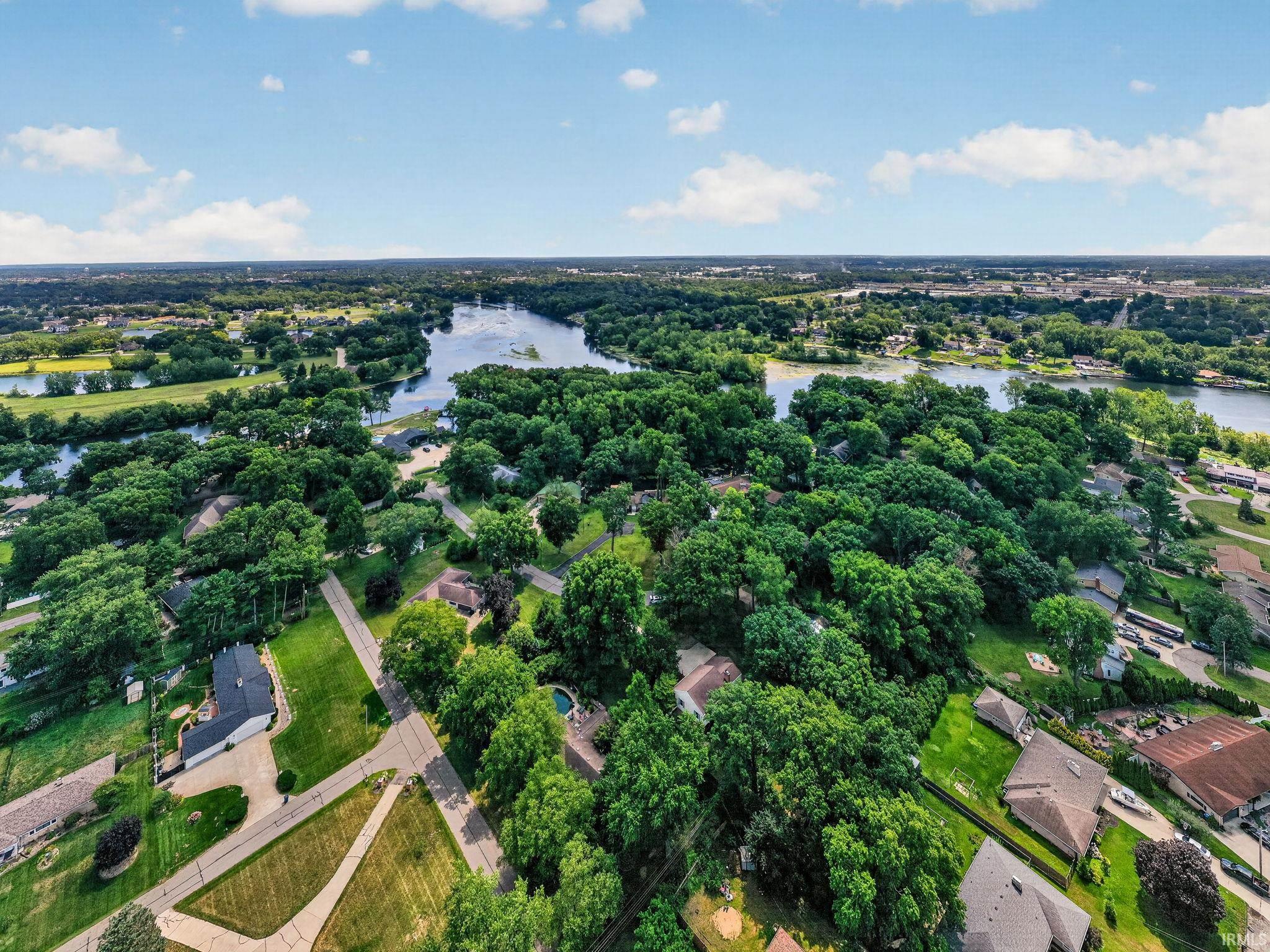 56039 Rio Lindo Drive Elkhart IN 46514
