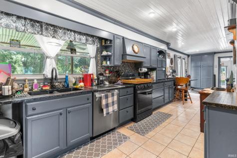 389 N Magnolia Drive Monticello IN 47960