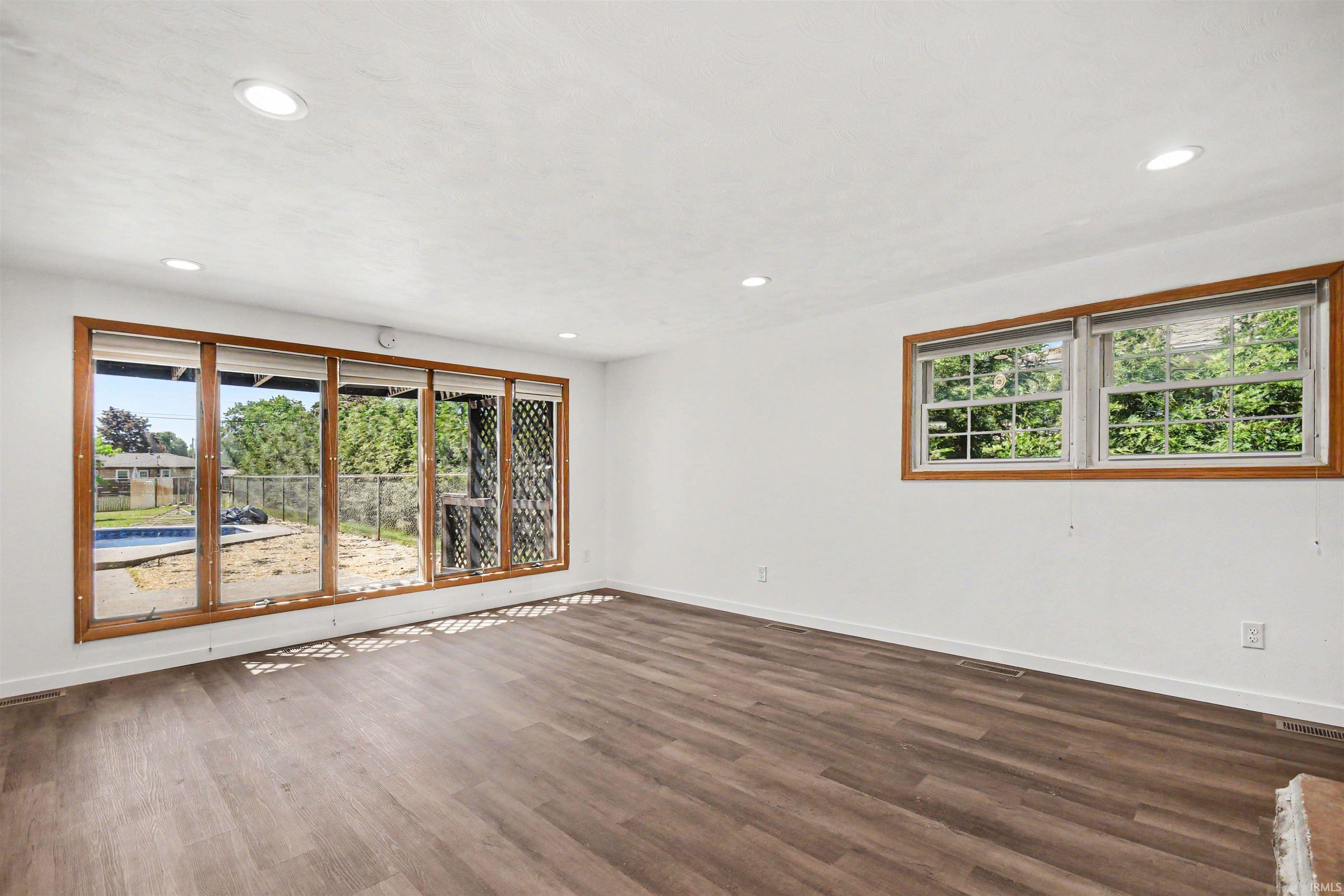 58125 Beech Road Osceola IN 46561