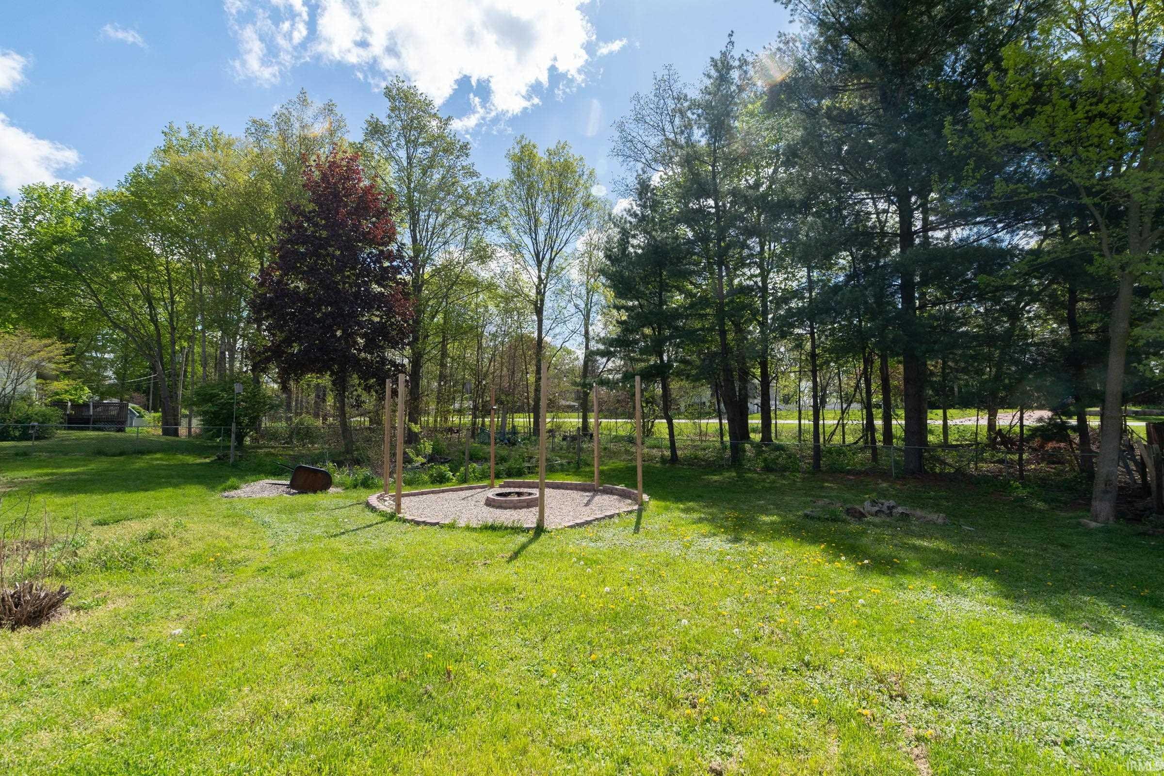 22 Shore Manor Court Bristol IN 46507