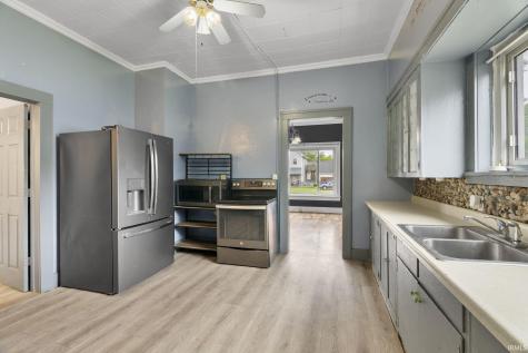 214 W Washington Street Monticello IN 47960