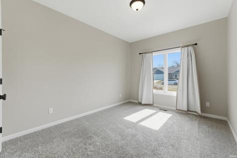 602 Pioneer Street Garrett IN 46738