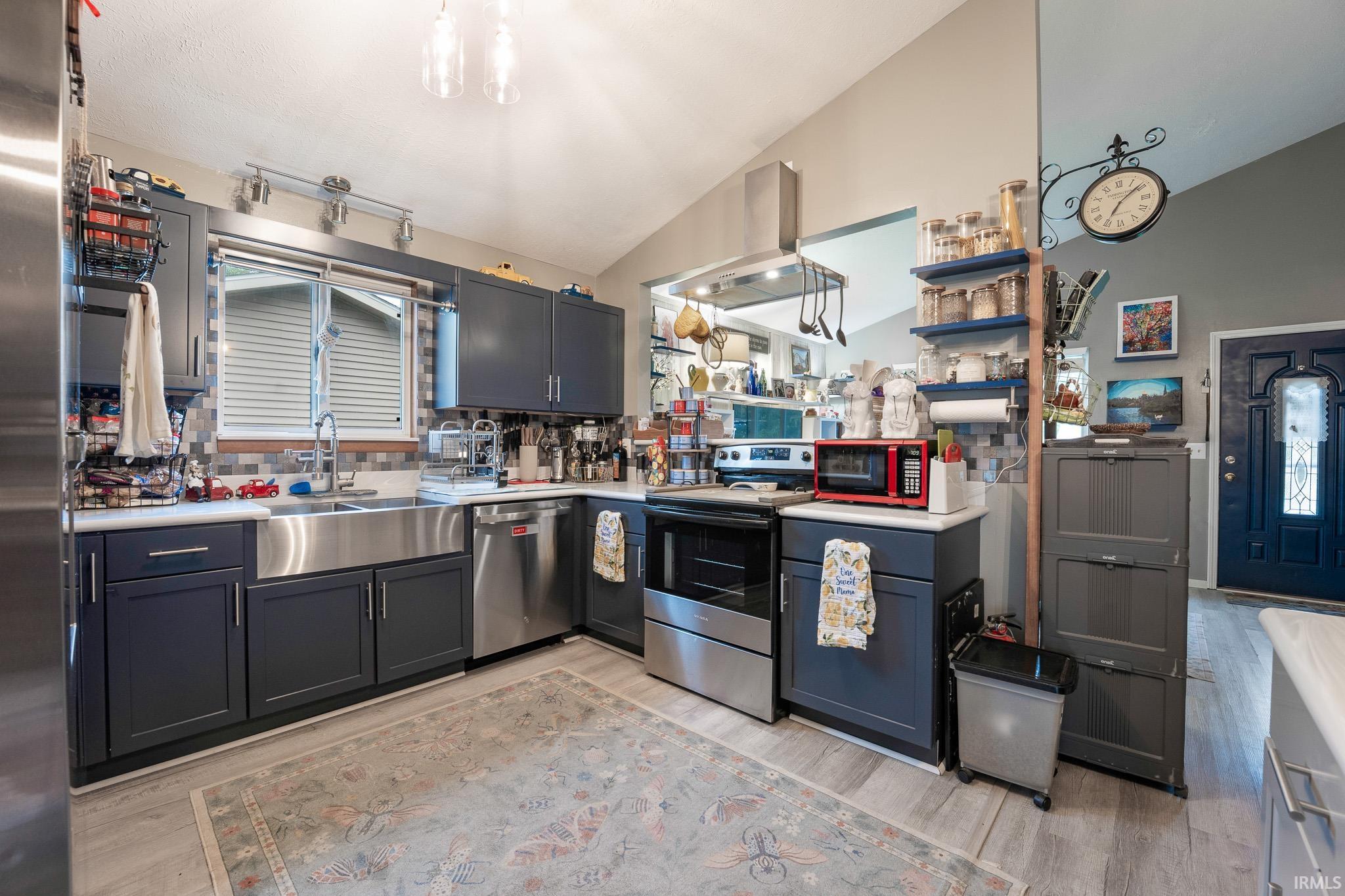117 N Oakland Avenue Mishawaka IN 46544