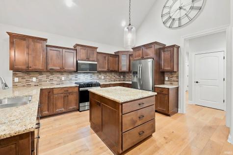 3717 Shinnecock Court Fort Wayne IN 46814