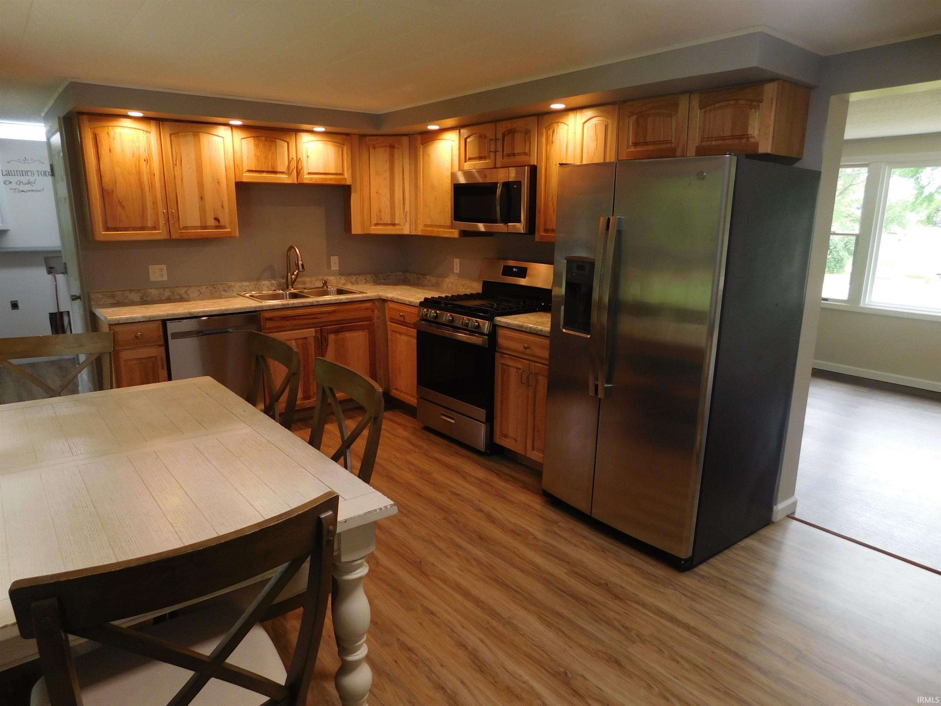 7531 W Crystal Lake Road Warsaw IN 46580