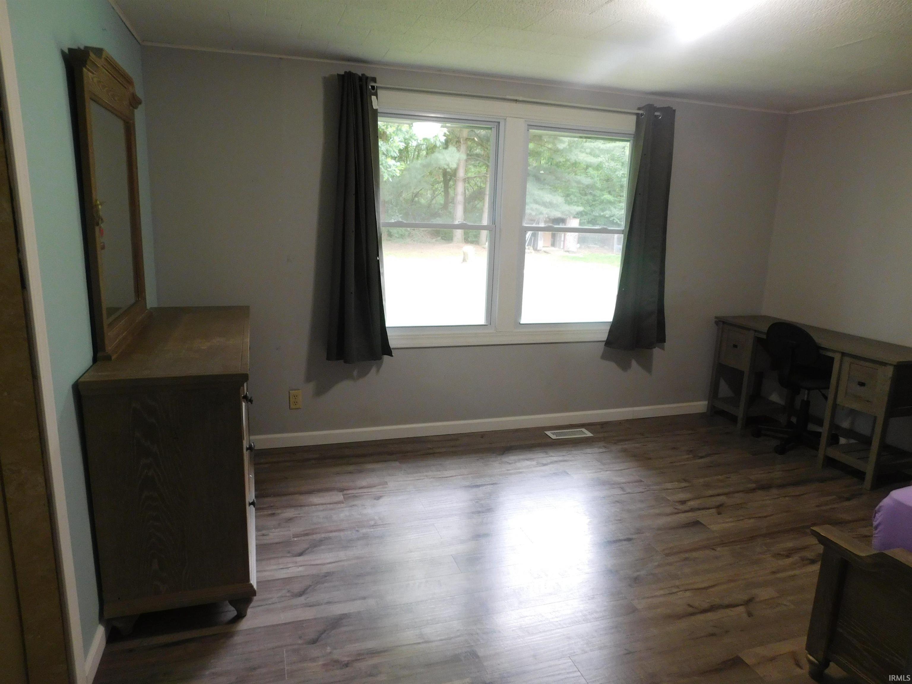 7531 W Crystal Lake Road Warsaw IN 46580