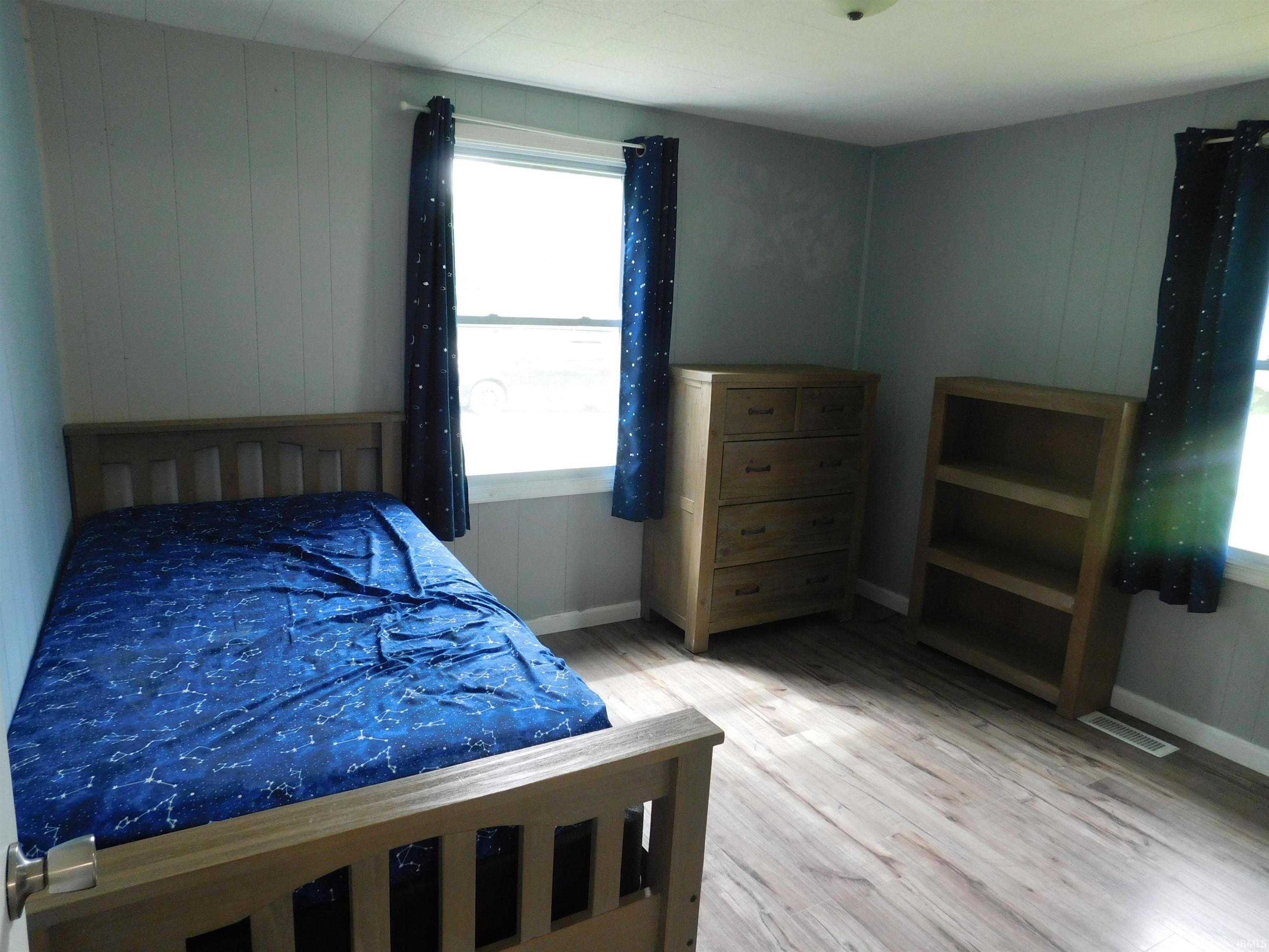 7531 W Crystal Lake Road Warsaw IN 46580