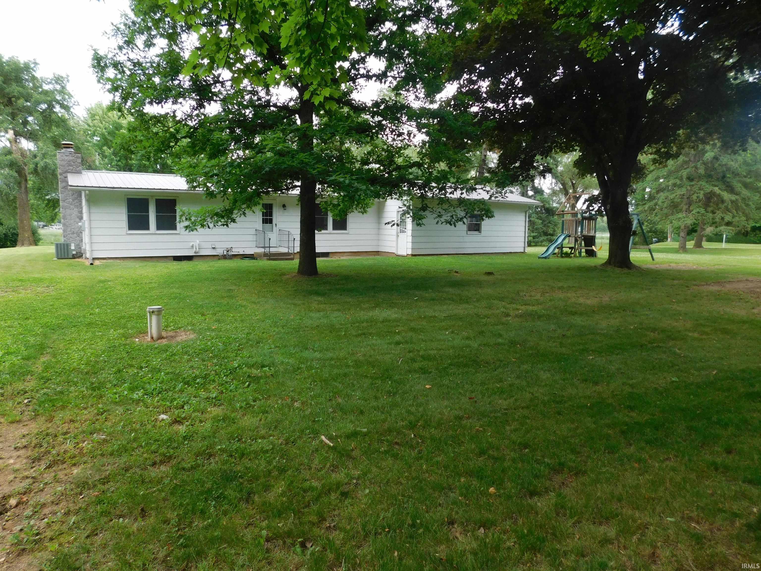 7531 W Crystal Lake Road Warsaw IN 46580