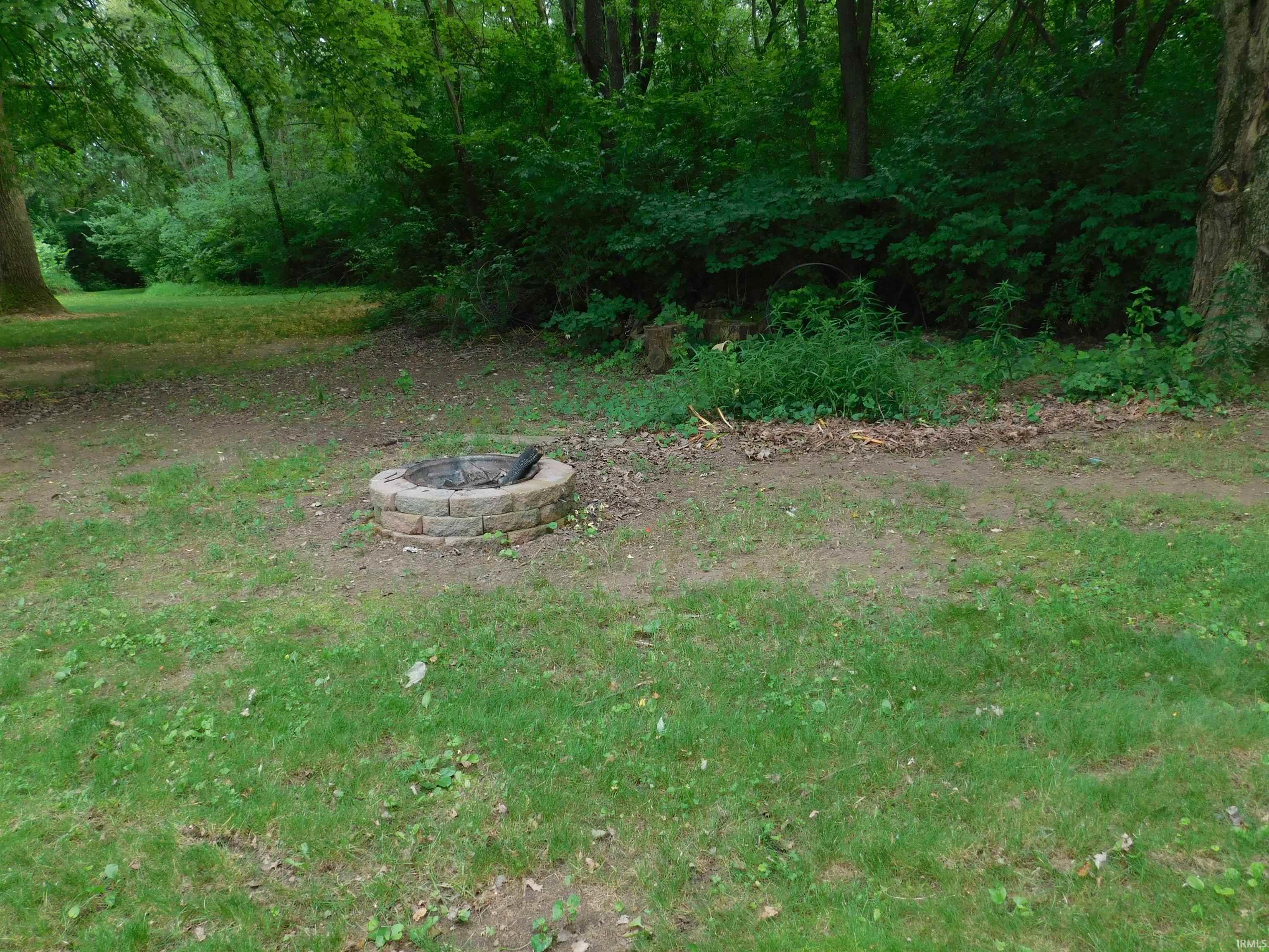 7531 W Crystal Lake Road Warsaw IN 46580