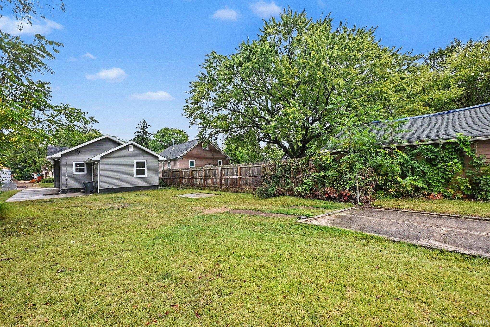 1314 Corby Boulevard South Bend IN 46617
