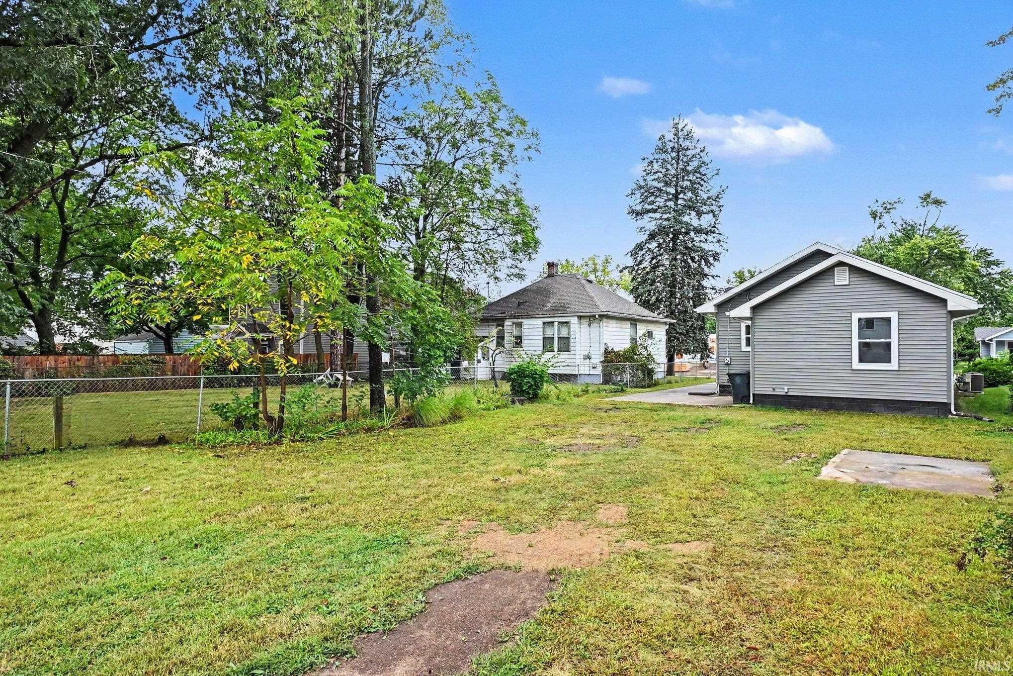 1314 Corby Boulevard South Bend IN 46617