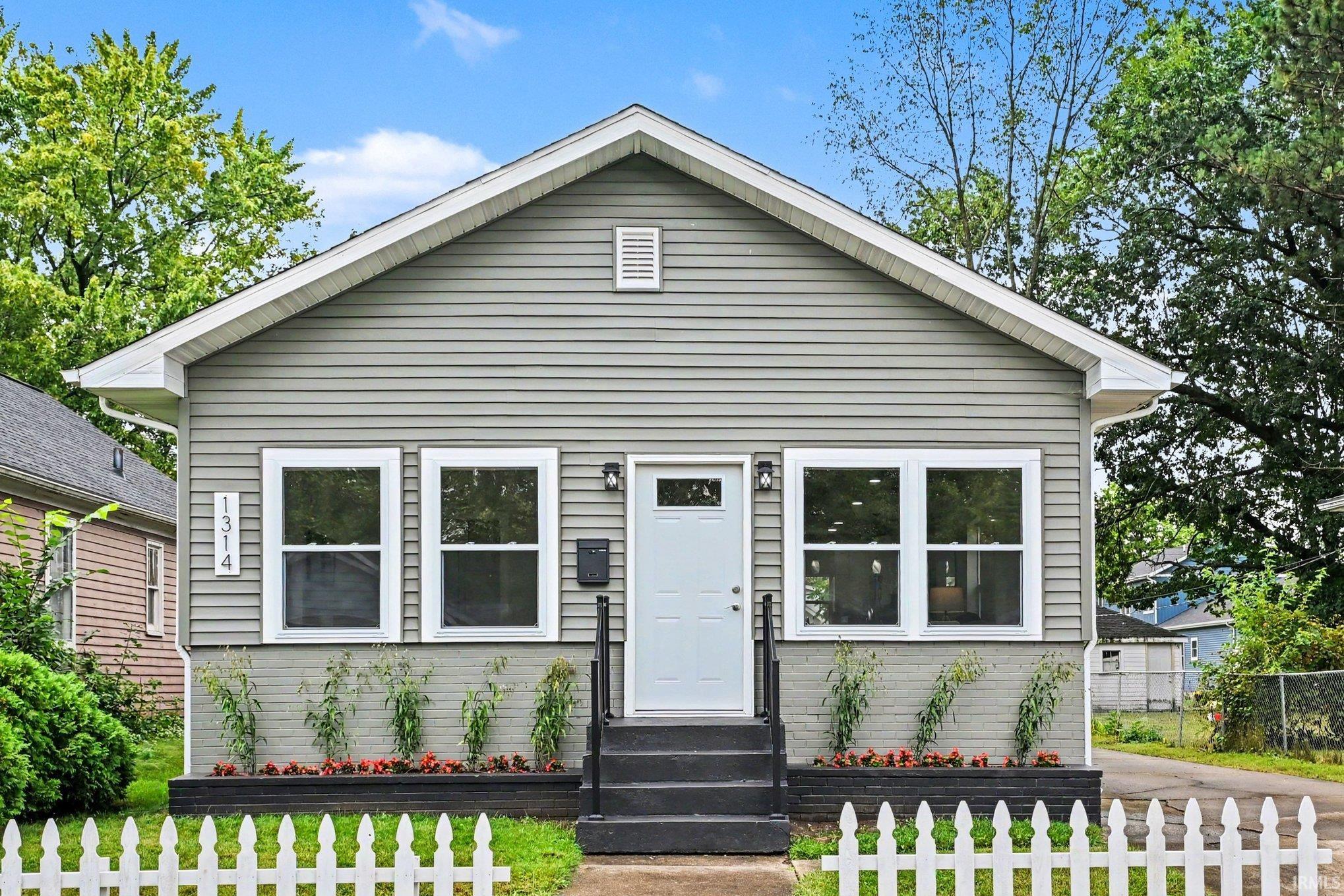 1314 Corby Boulevard South Bend IN 46617