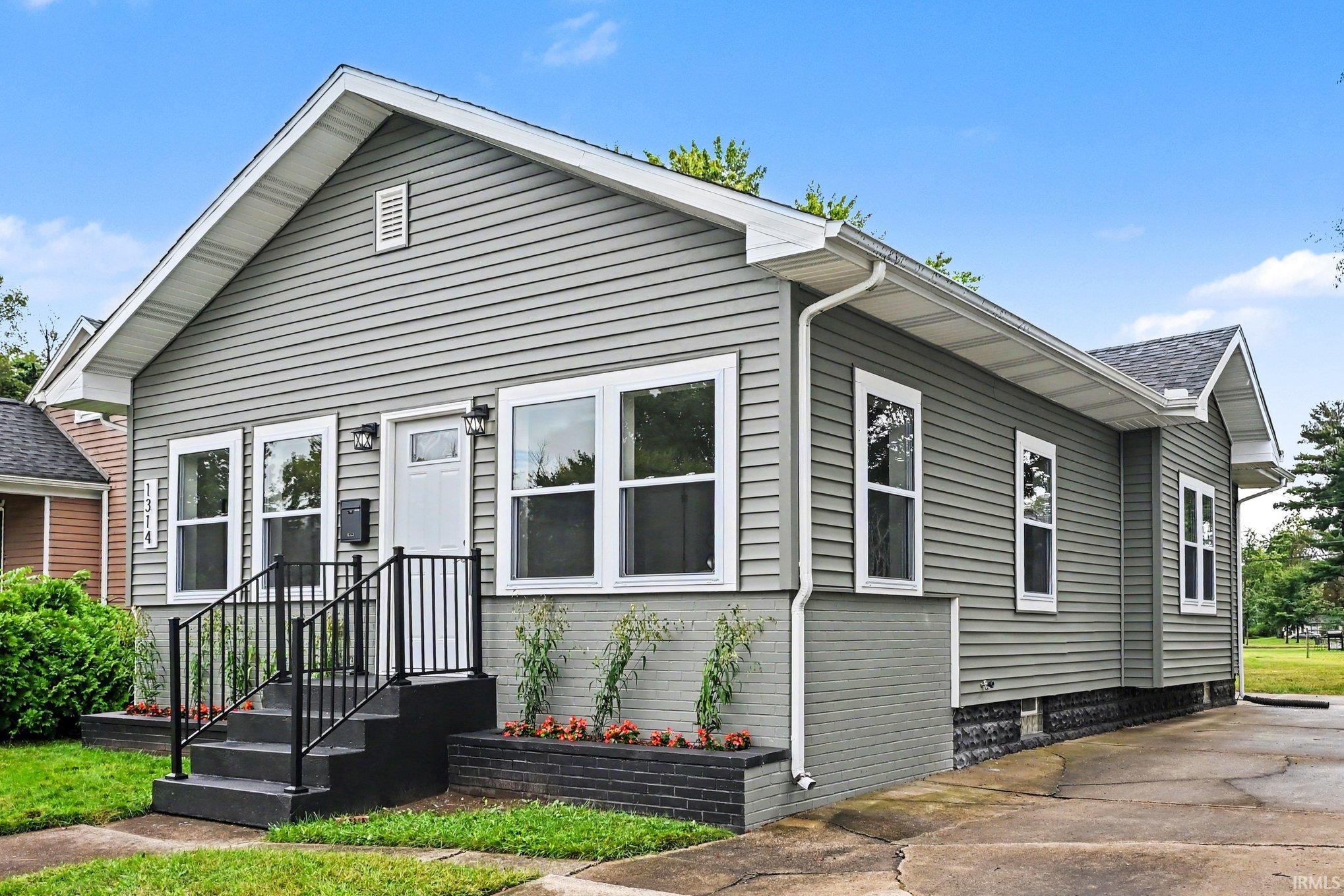1314 Corby Boulevard South Bend IN 46617