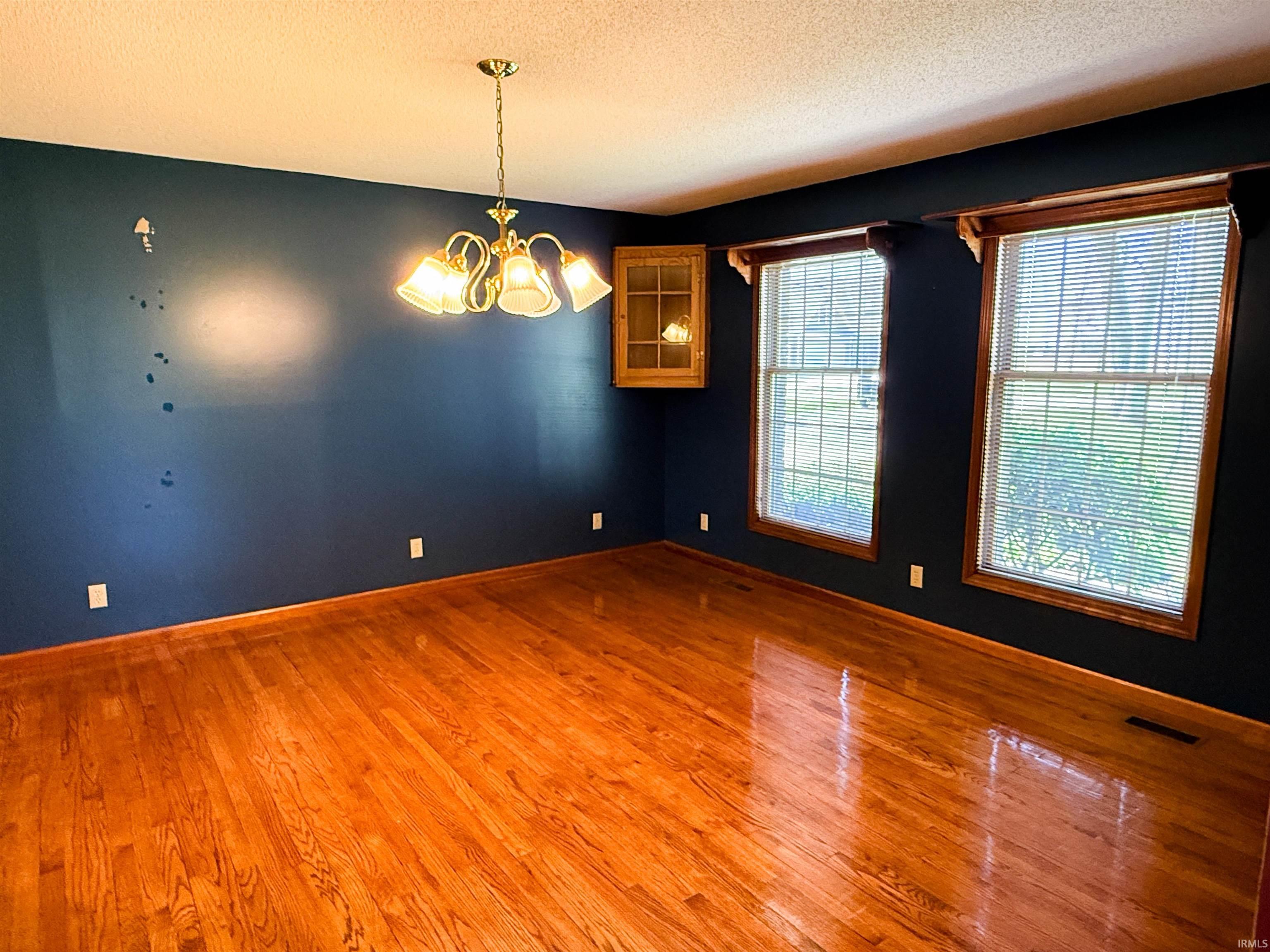 971 S Prairiewood Drive Rochester IN 46975