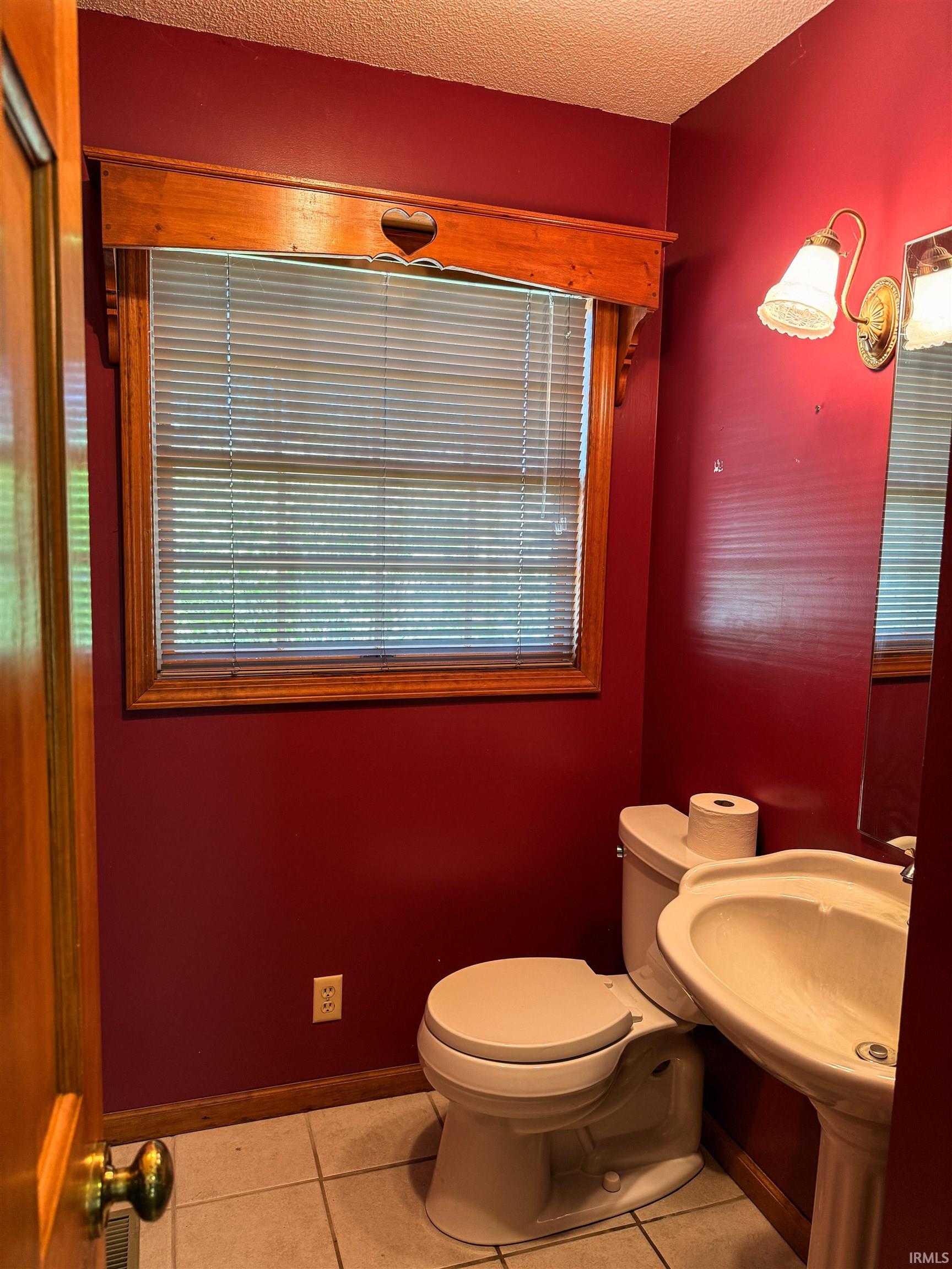 971 S Prairiewood Drive Rochester IN 46975