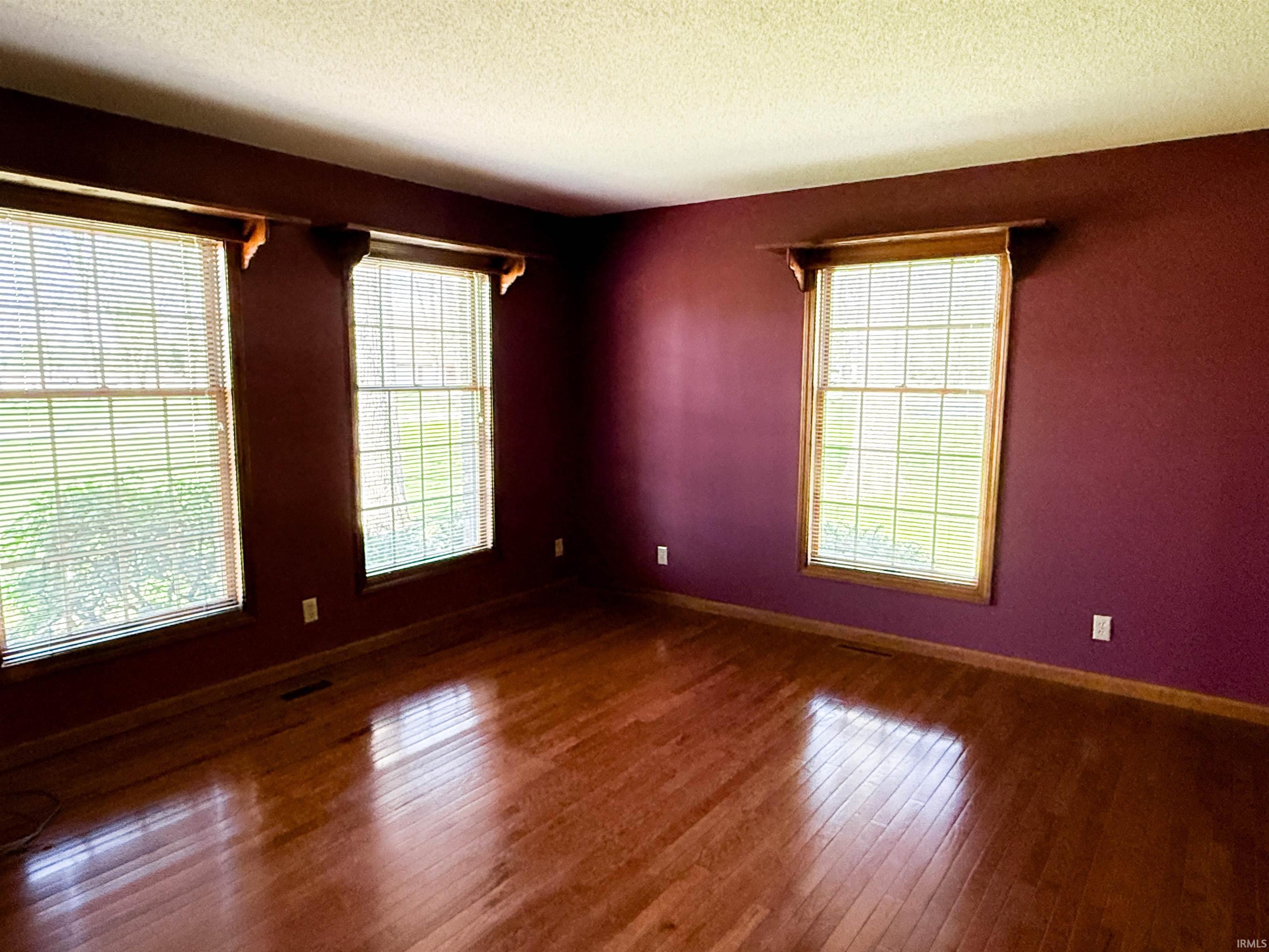 971 S Prairiewood Drive Rochester IN 46975