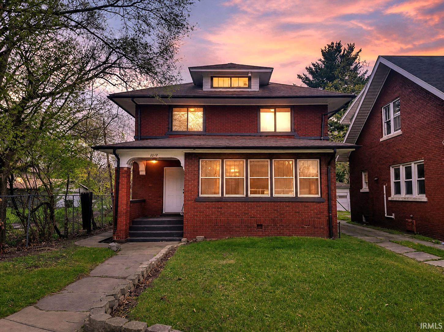 2118 Lincoln Way W South Bend IN 46628