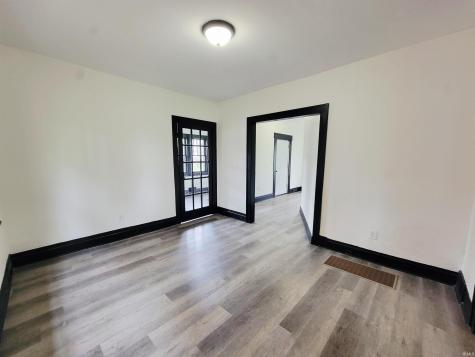 2118 Lincoln Way W South Bend IN 46628