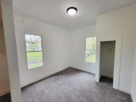 2118 Lincoln Way W South Bend IN 46628