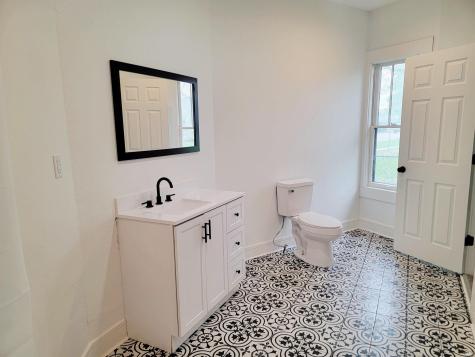 2118 Lincoln Way W South Bend IN 46628