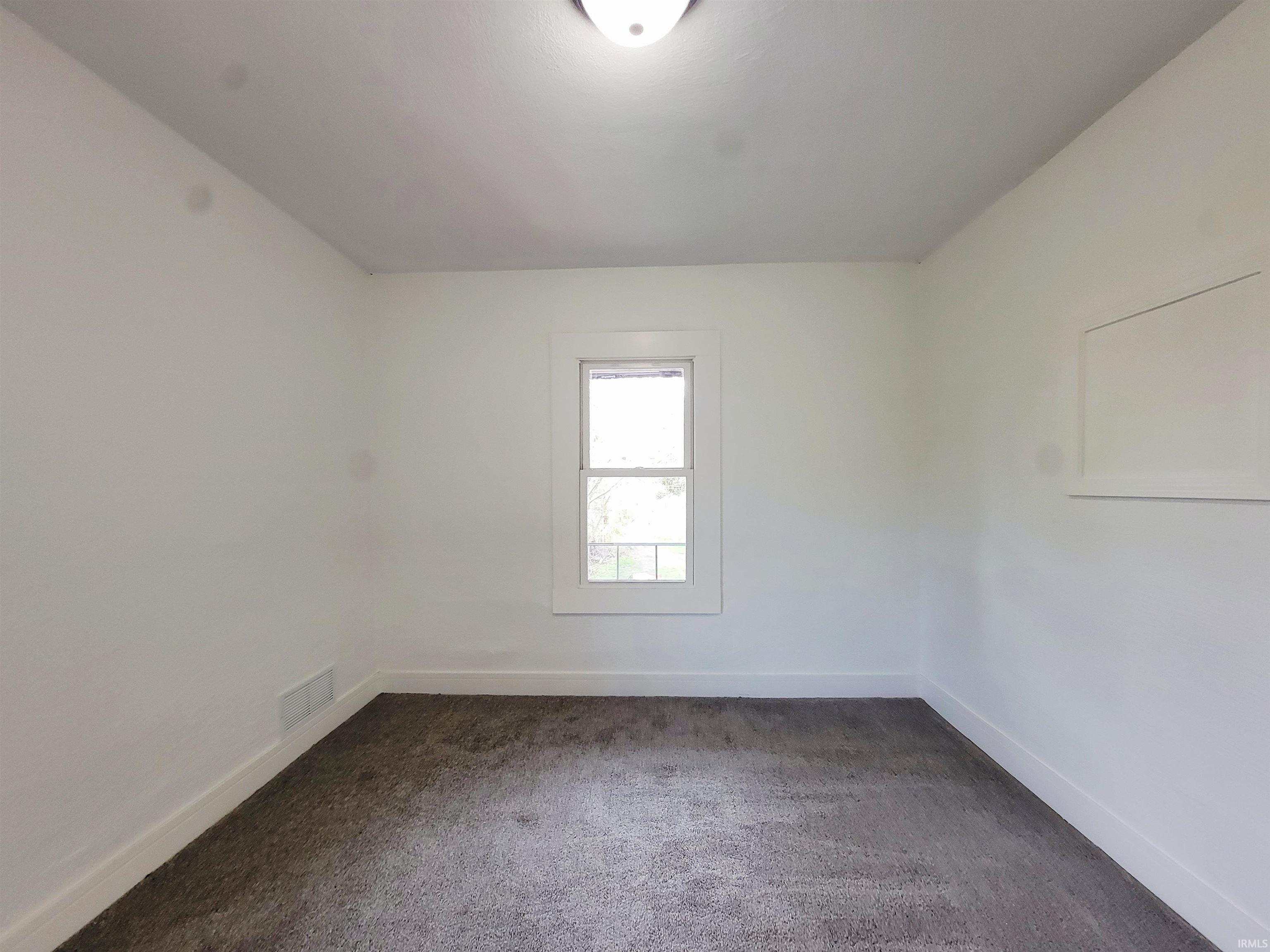 2118 Lincoln Way W South Bend IN 46628