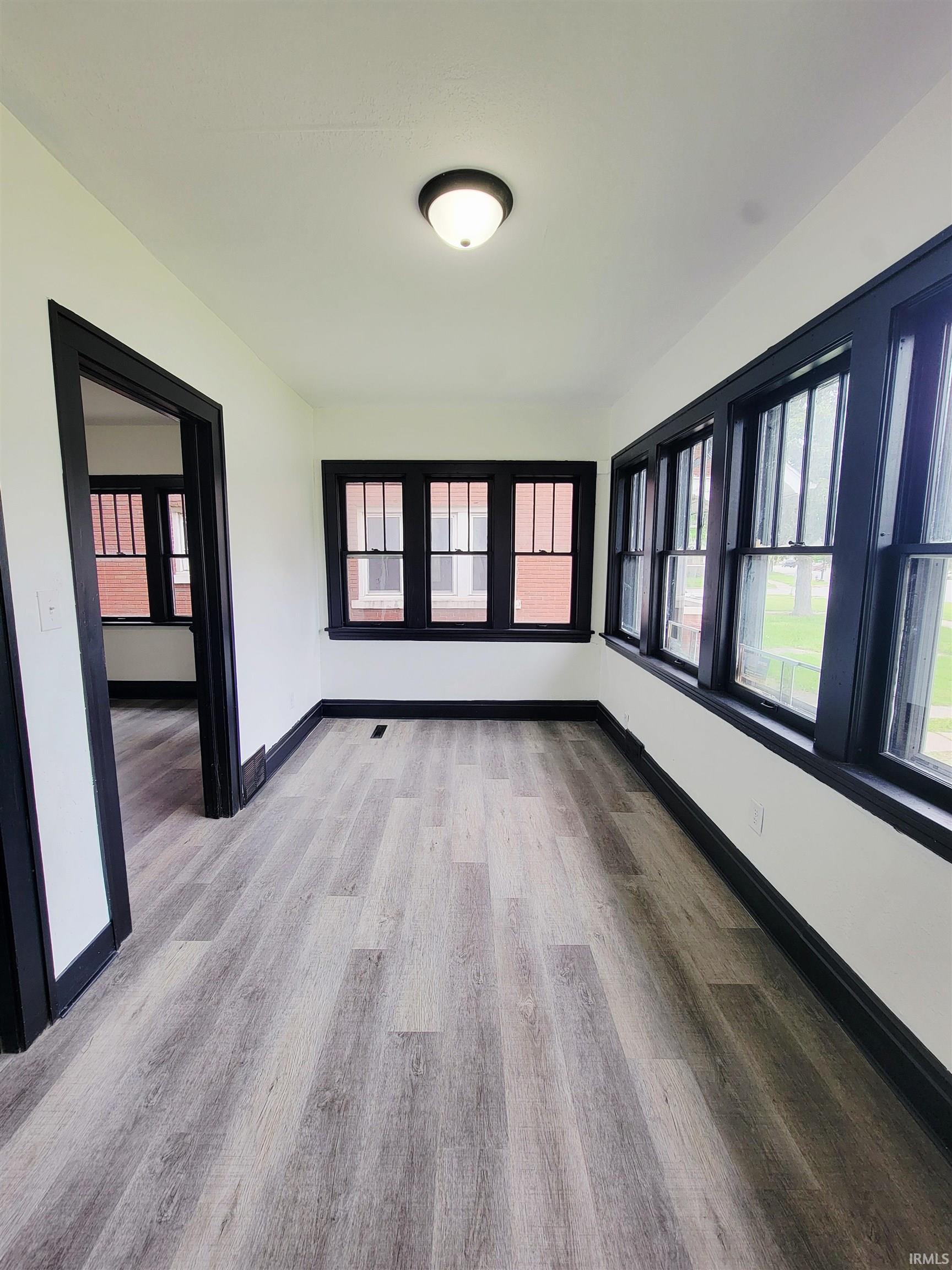 2118 Lincoln Way W South Bend IN 46628
