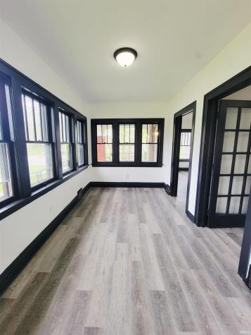 2118 Lincoln Way W South Bend IN 46628