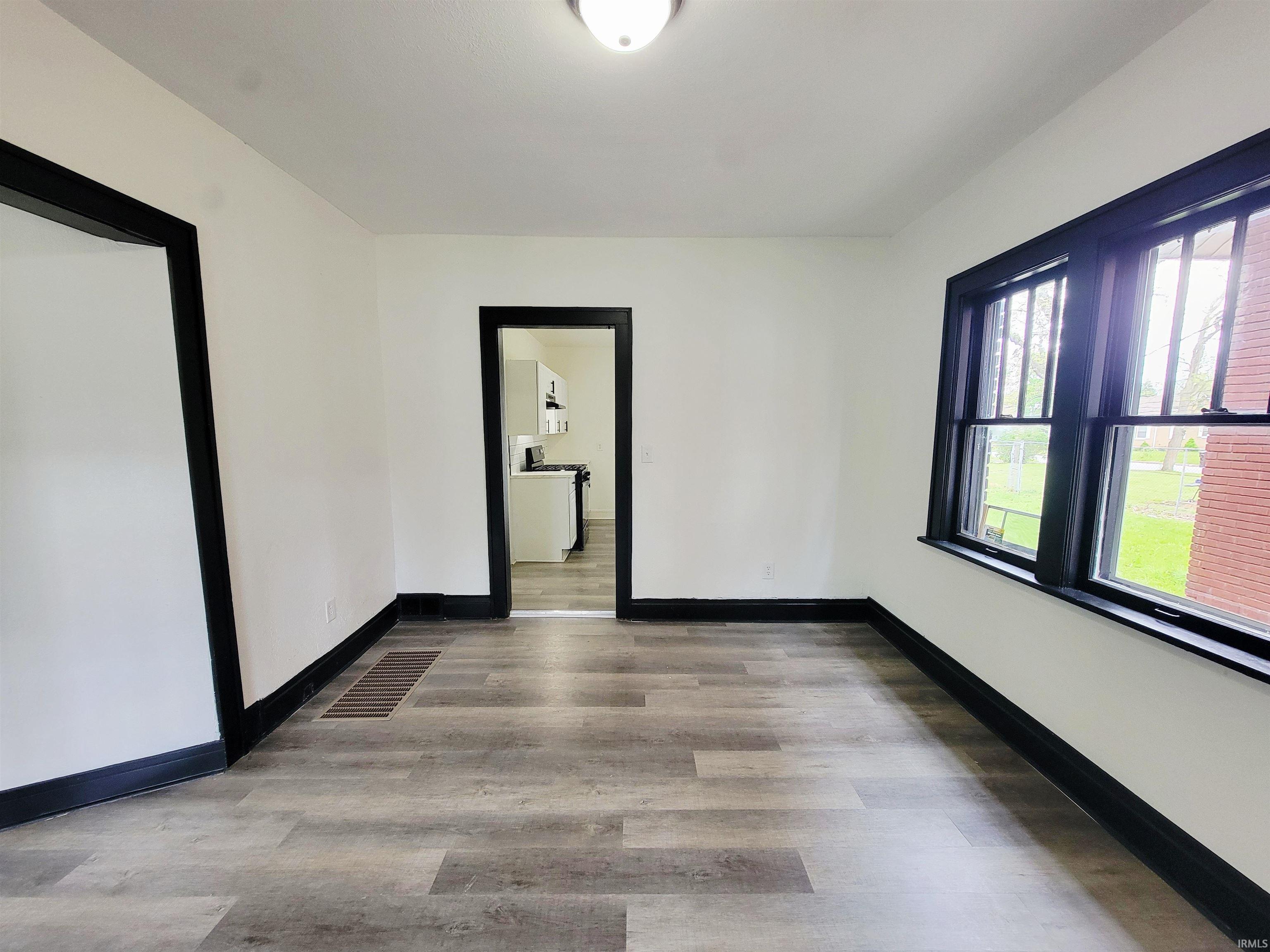 2118 Lincoln Way W South Bend IN 46628