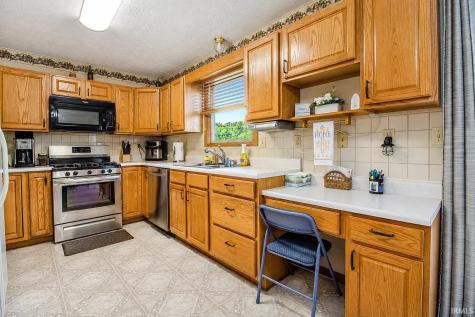 2190 E 100 S Knox IN 46534