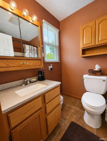 2190 E 100 S Knox IN 46534