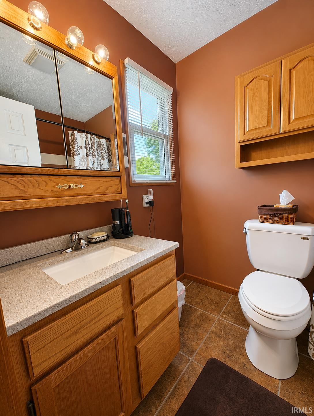2190 E 100 S Knox IN 46534