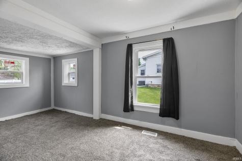 305 S Madison Street Darlington IN 47940