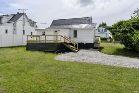 305 S Madison Street Darlington IN 47940