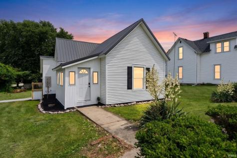 305 S Madison Street Darlington IN 47940