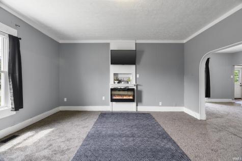 305 S Madison Street Darlington IN 47940