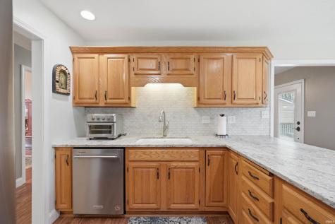 209 N Copperwood Court Muncie IN 47304