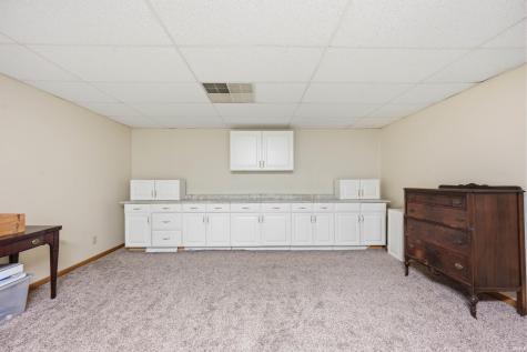209 N Copperwood Court Muncie IN 47304