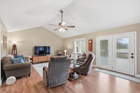 209 N Copperwood Court Muncie IN 47304