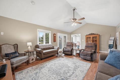 209 N Copperwood Court Muncie IN 47304